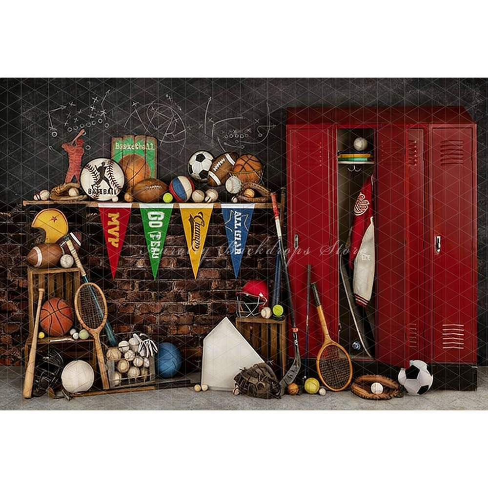 Sports Basketball Court Locker - Sports Equipment Background recensione e prezzo