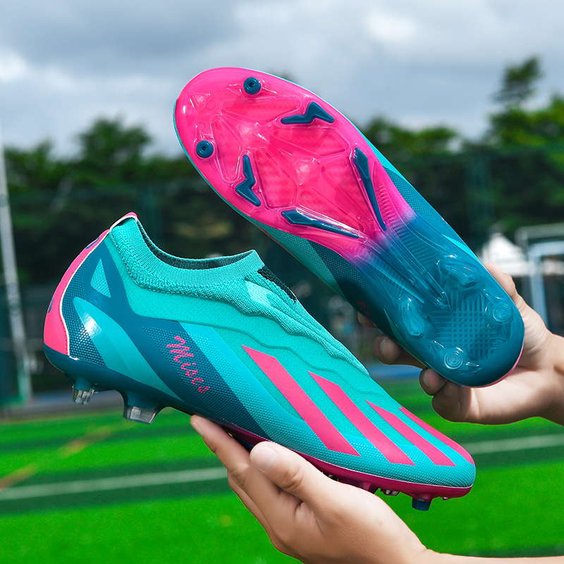 New Men Soccer Shoes Cleats Ou - Sports Equipment For Boys recensione e prezzo